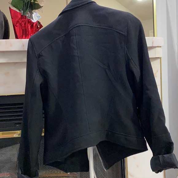 Women Blazer - Picture 3 of 3